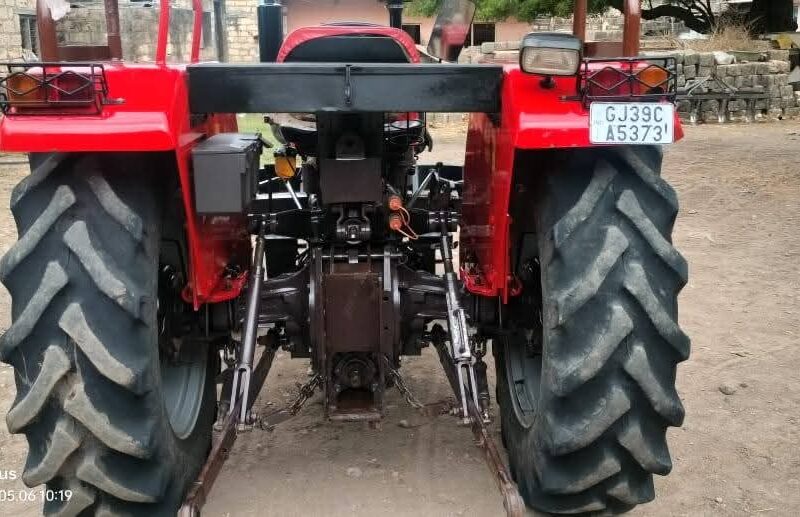 241 ટ્રેકટર વેચવાનું છે કિંમત 550 મોડલ 2024